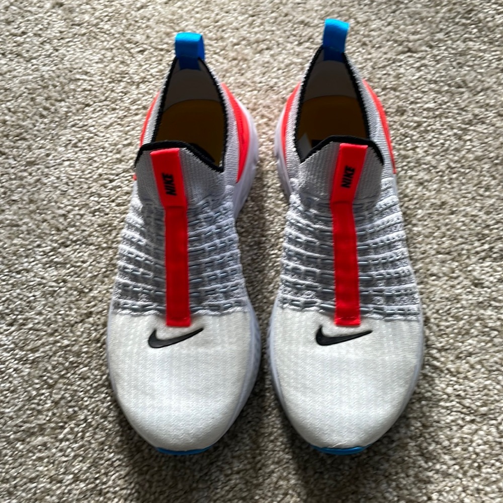 Nike Phantom React running shoes